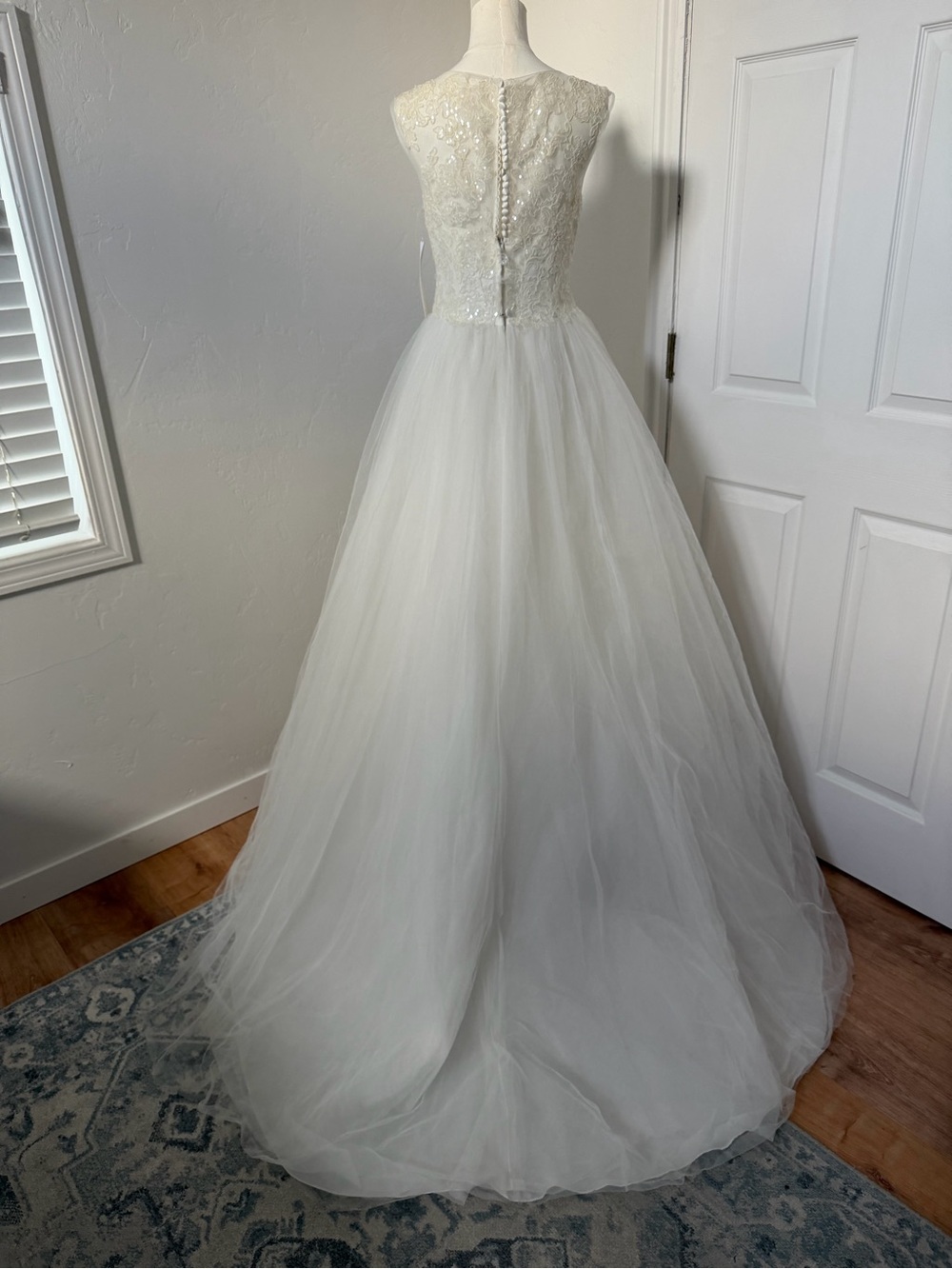 NWTs David’s Bridal Ivory Lace Appliqué Ball Gown Wedding Dress Style WG3672 - Picture 5 of 8